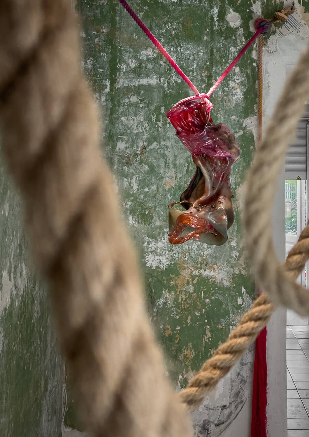 Maria Koshenkova, Entwined, 2024, glass and rope, installation detail. Photo: Nemanja Askov.